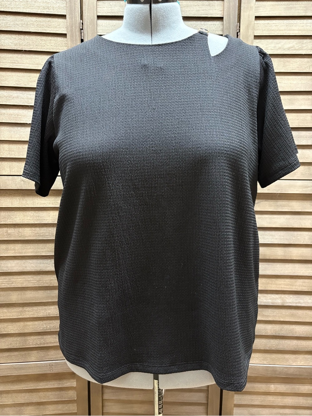 Michael Kors Black Textured Short Sleeve Top with Shoulder Cutout